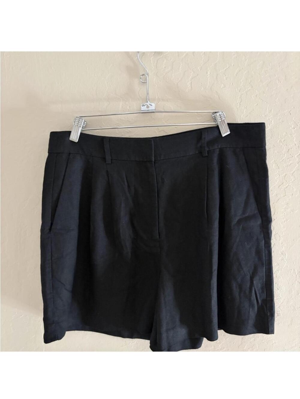 Old Navy Linen shorts